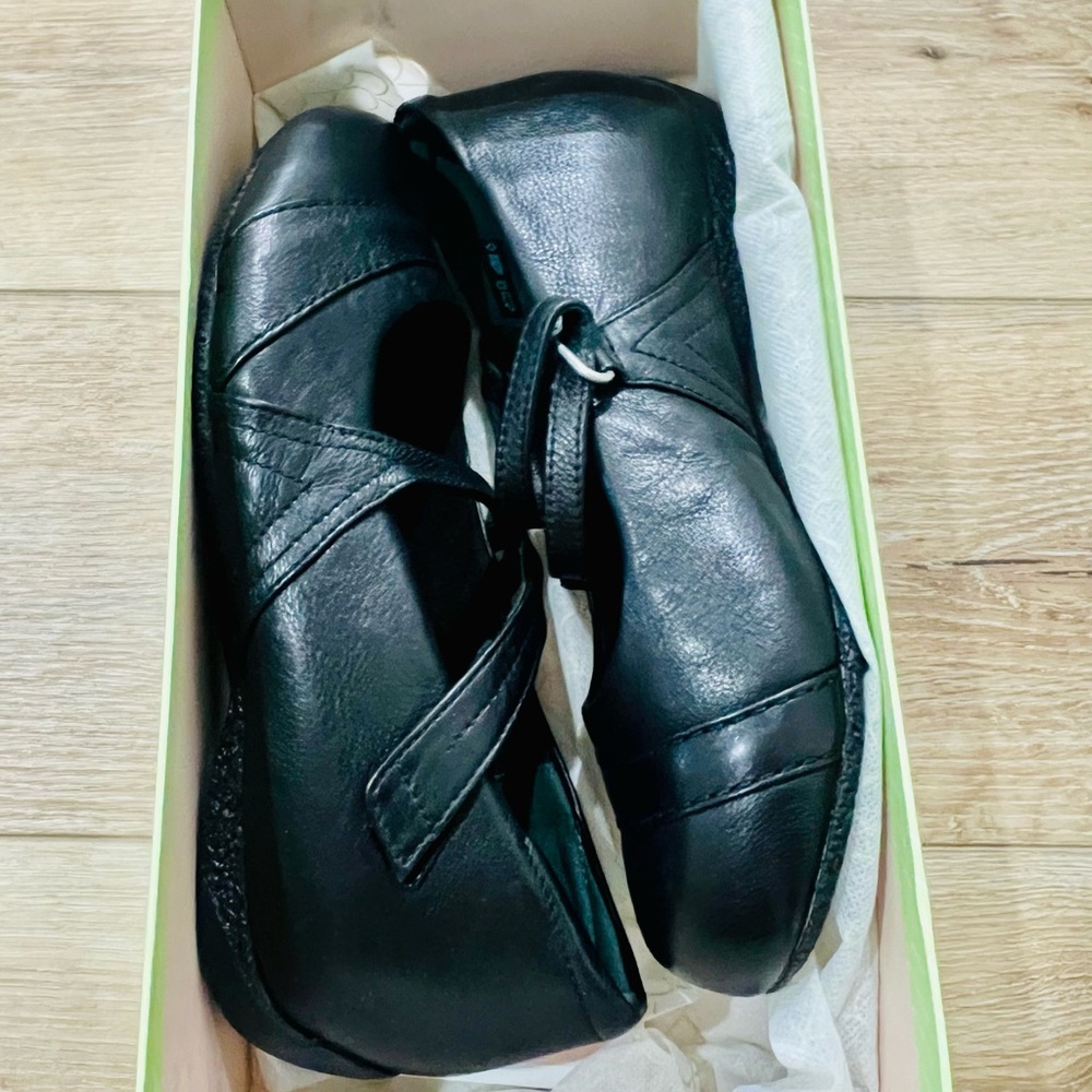 Ziera Xray Black Adjustable Strap Leather Shoes